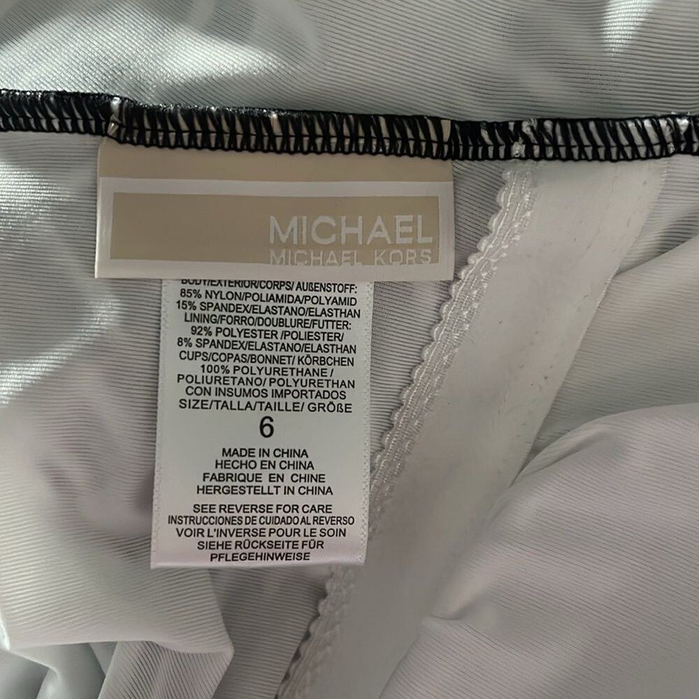 Michael Kors Scoopneck One Piece Swimsuit  Zebra black and white Print Size 10 - Picture 3 of 6
